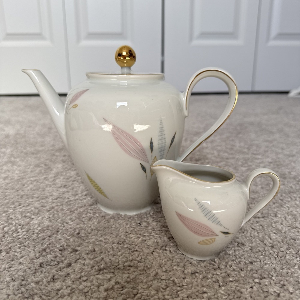 Bavaria Porcelain Vintage Tea/Coffee Pot and Milk Jug/Pot